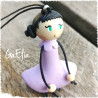Collier petite fille - Cheveux noir et Robe Mauve : Création par GaElia | Bijou en fimo, Miniature en argile polymère, bijou