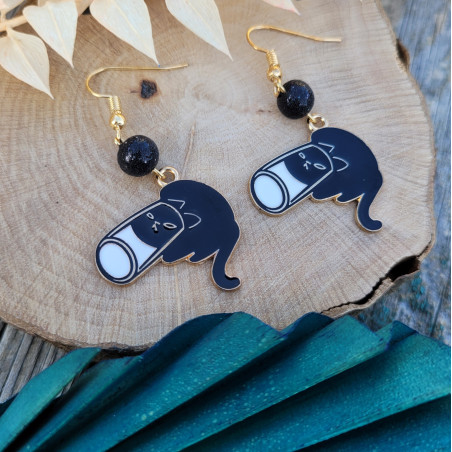 Boucles d'oreilles Chat Cache-Cache avec perle Fimo pailletée, accessoire fantaisie et amusant