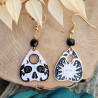 Boucles d'oreilles planchette dorées avec motifs soleil, lune et cristaux noirs - Bijoux divinatoires et mystiques