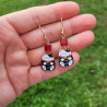 Boucles d'oreilles Maneki-Neko avec perles en verre, fait main