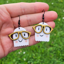 Boucles d’Oreilles Petit Fantôme Geek en Argile Polymère – Bijoux Uniques