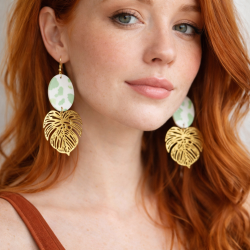 Boucles vert sauge dorées en acier inoxydable, Style terrazzo| Fait main