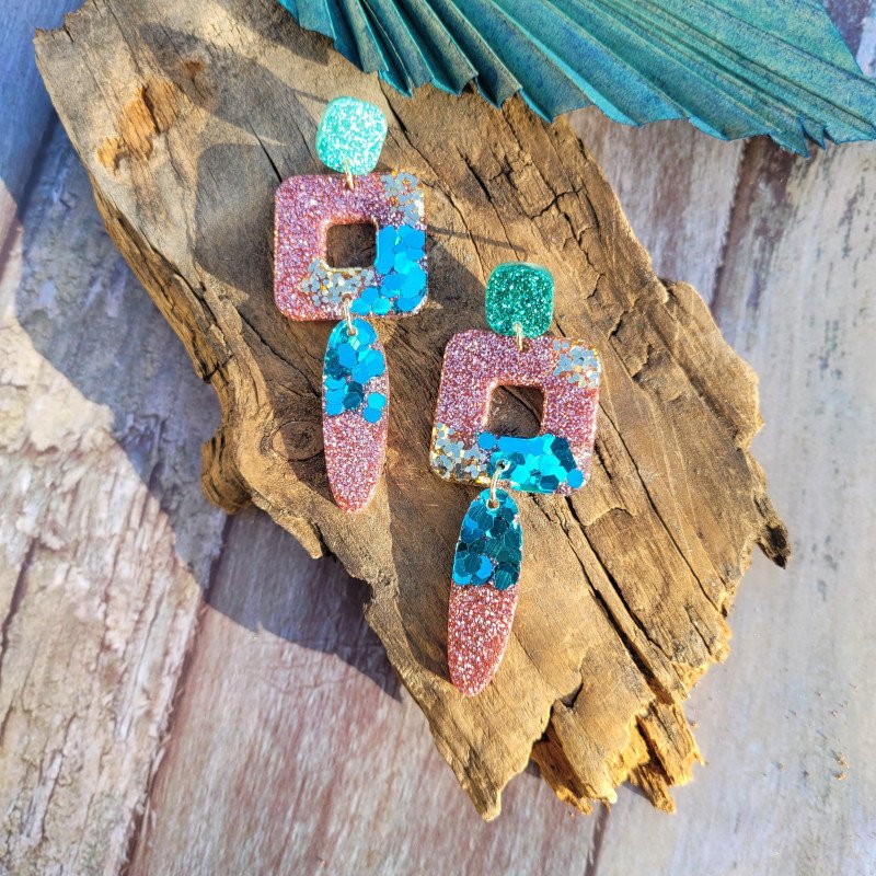 Boucles d'oreilles pendantes rose et turquoise