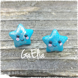 Puces d’Oreilles Étoiles Bleues – Ajoute un Éclat de Fun Kawaii !